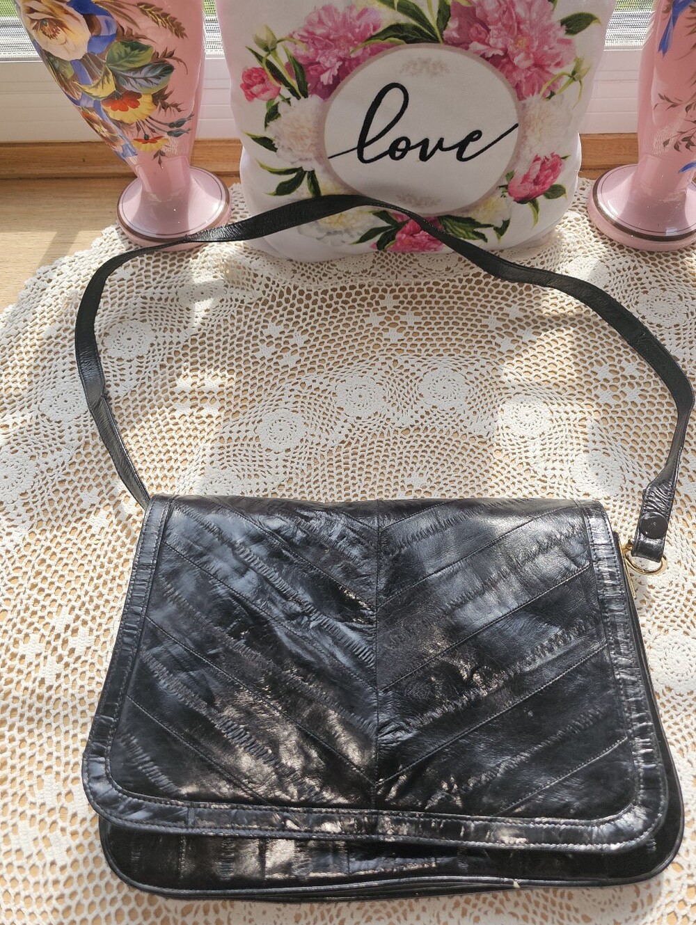 Vintage Genuine Eel Skin Black Purse; Gold Hardware; Zipper Compartments (Three)
